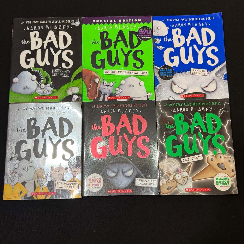 The Bad Guys 6-Book Set by Aaron Blabey Paperback Graphic Novels